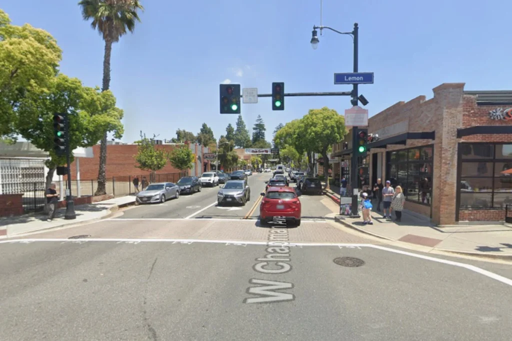 Win~Dow Heads To Old Towne Orange — First OC Spot Win~Dow Heads To Old Towne Orange — First OC Spot