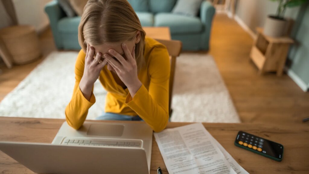 Business chiefs urge Labour to cut taxes as ministers launch £3,000 youth jobs scheme Business chiefs urge Labour to cut taxes as ministers launch £3,000 youth jobs scheme