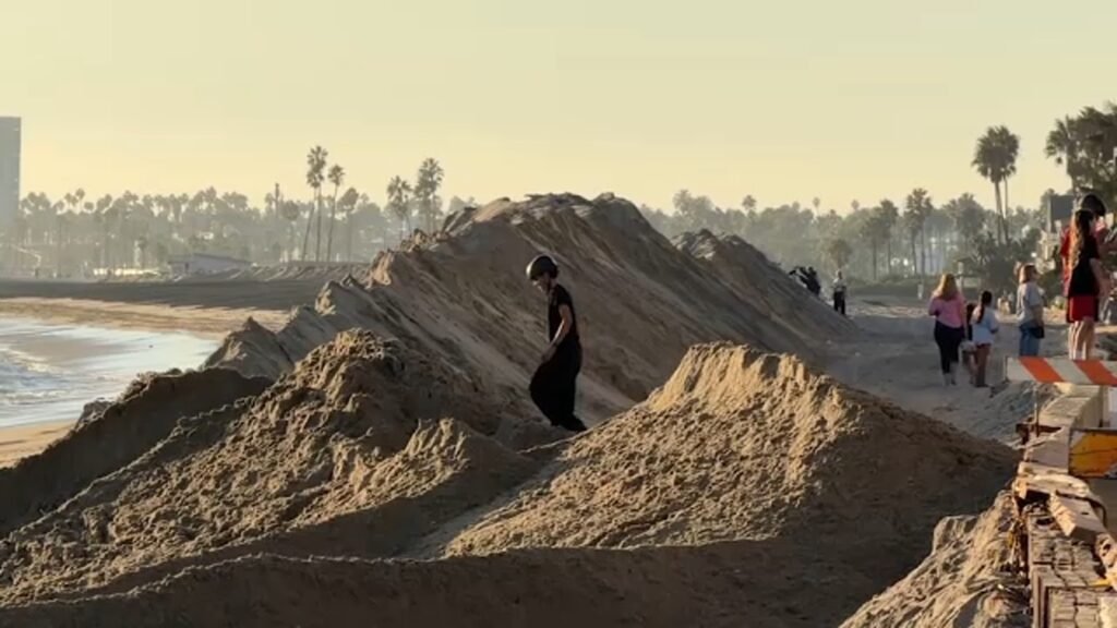 Hurricane Polo brings dangerous rip currents, flooding and erosion threat to SoCal Hurricane Polo brings dangerous rip currents, flooding and erosion threat to SoCal