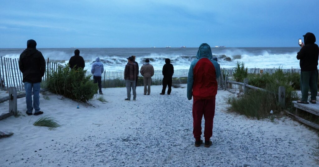 Nor’easter set to hit East Coast today and continue through weekend Nor’easter set to hit East Coast today and continue through weekend