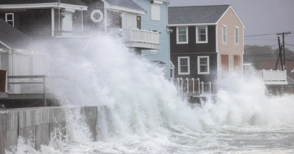 Powerful nor’easter lashes parts of the East Coast Powerful nor'easter lashes parts of the East Coast